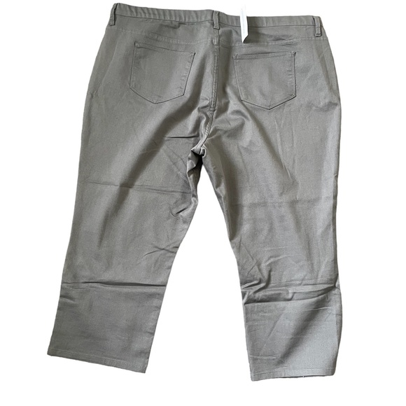 NY&C Crop Pant - Picture 3 of 3